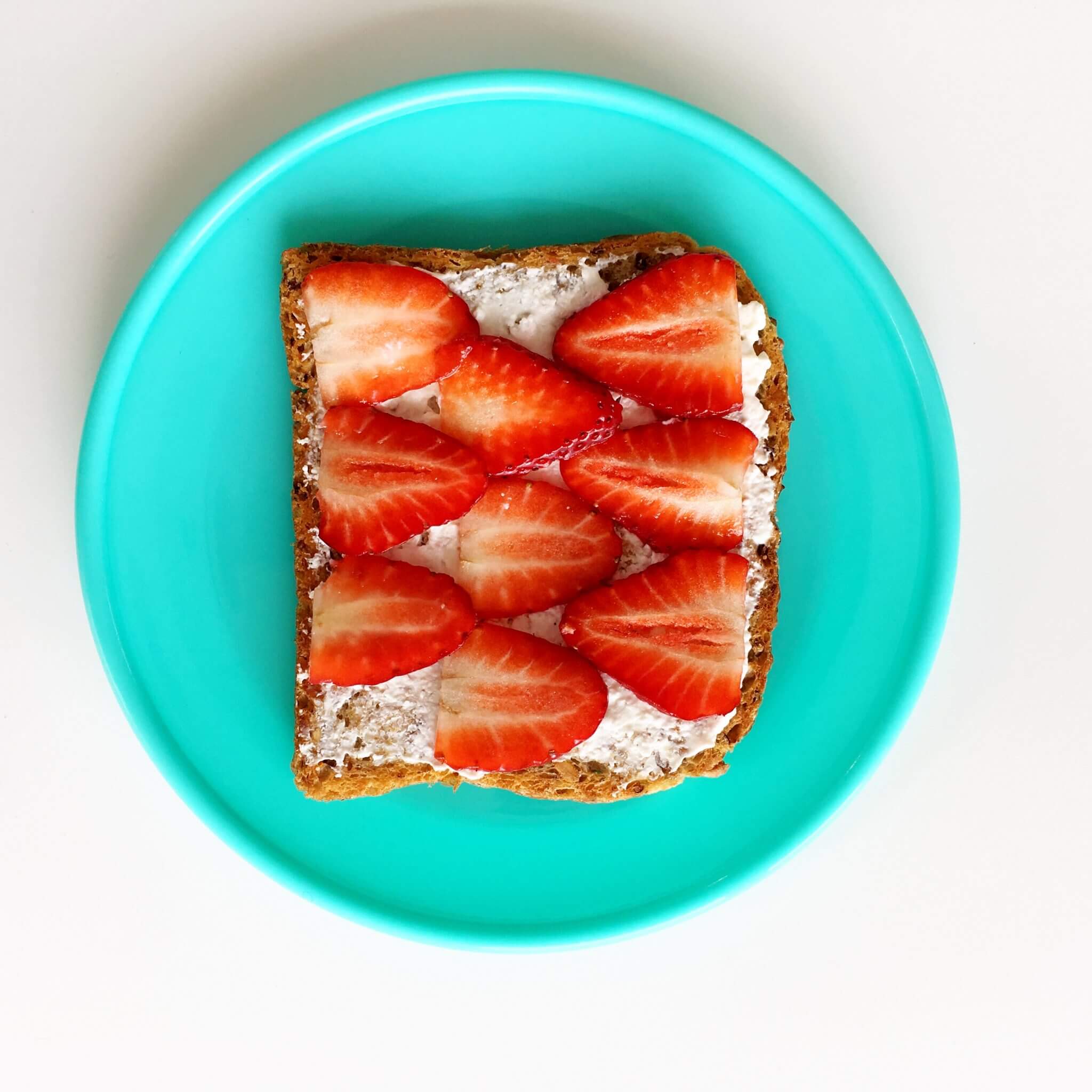 14 Snack Ideas your kids will love (and you’ll feel good about.)