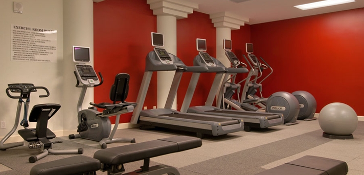 Fitness center embassy Suites